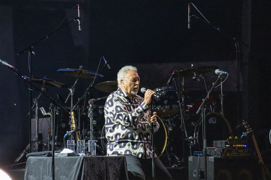 Tom Jones