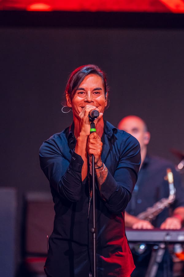 Julio Iglesias JR