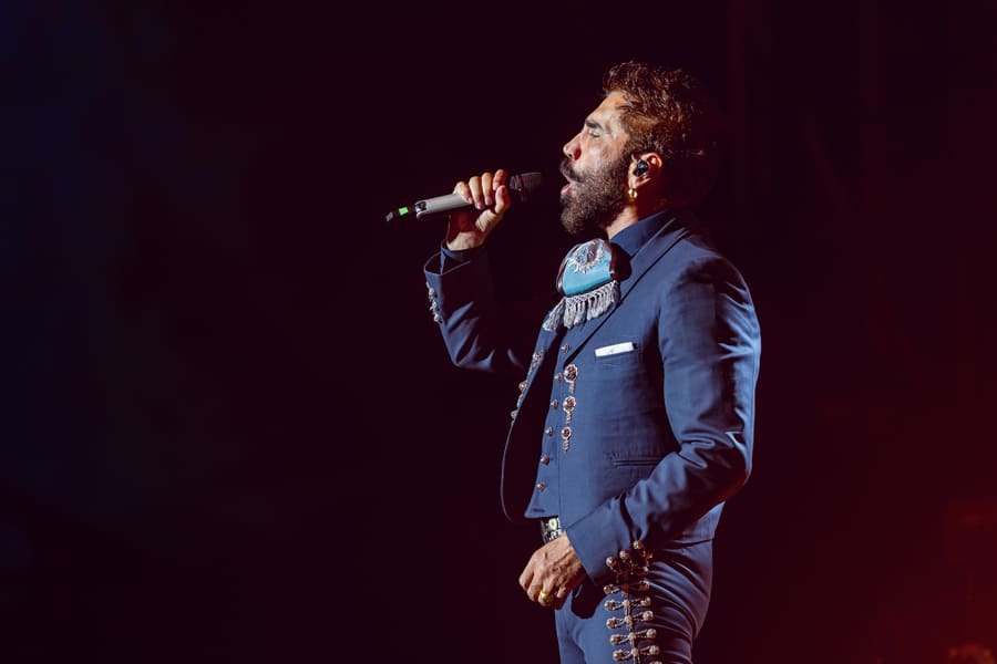 Alejandro Fernández 
