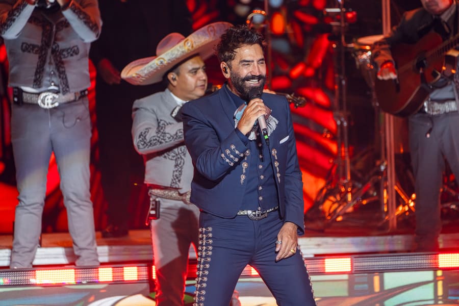 Alejandro Fernández 