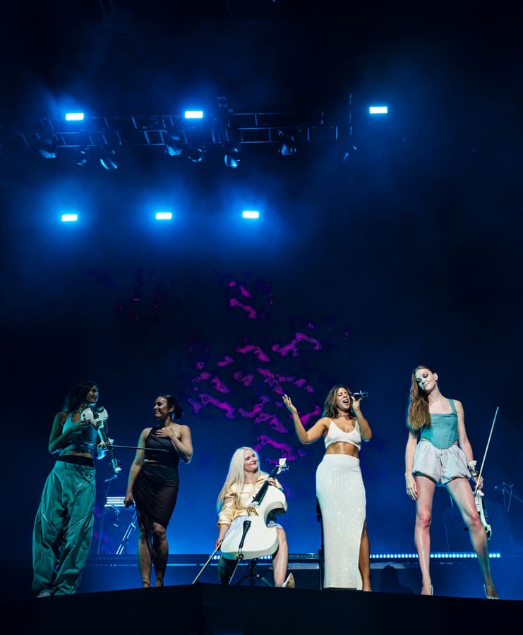 Clean Bandit