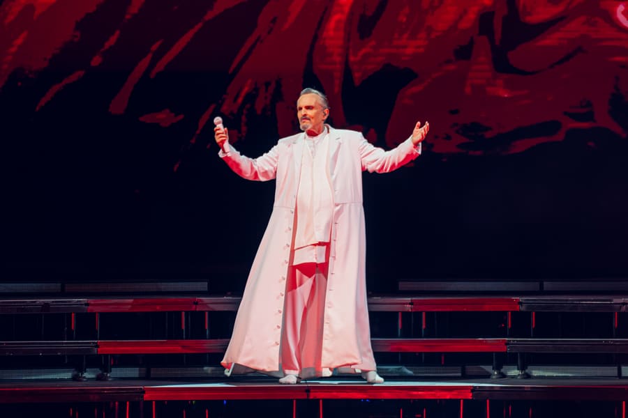 Miguel Bosé 