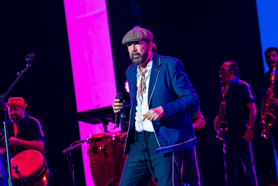 Juan Luis Guerra 4.40